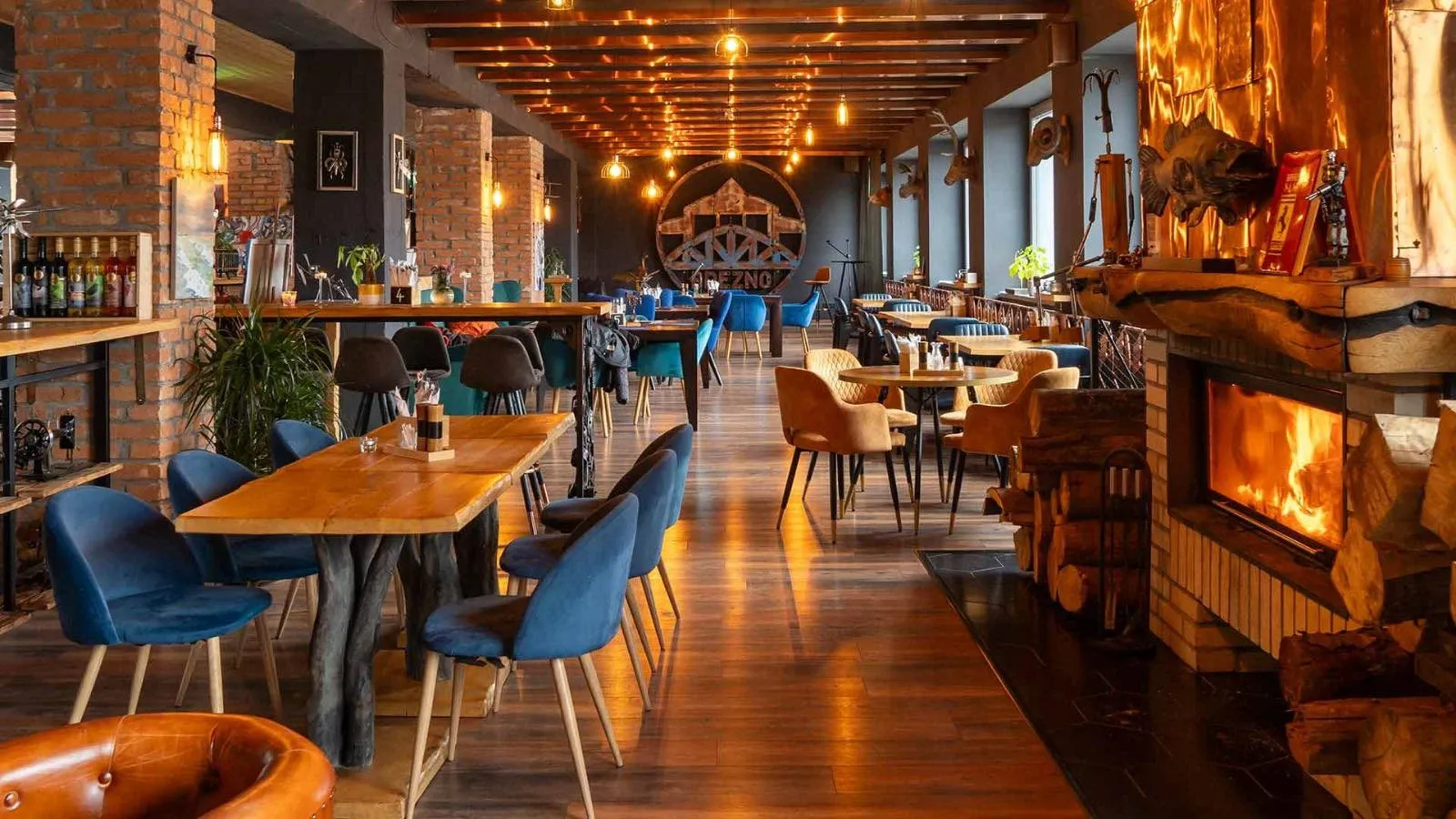  Red Horse Restaurant